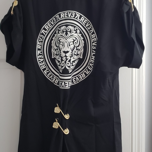 Stunning Black/White Safety Pin Tee Shirt Dress - Picture 5 of 11